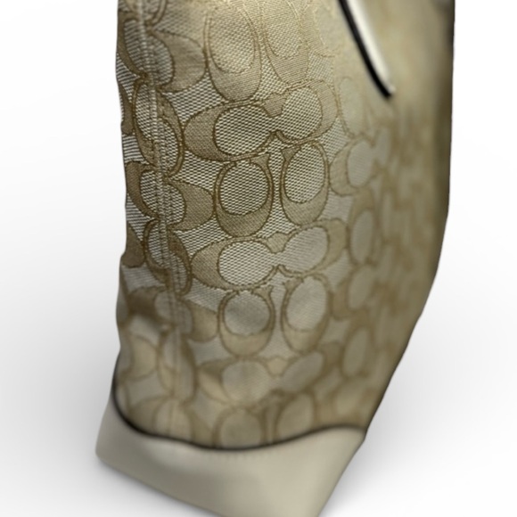 Coach City Zip Tote Shoulder Bag - Picture 9 of 11